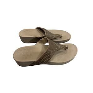 Vionic Pacific Naples Women's Size 11 Embellished Platform Sandals Flip Flops